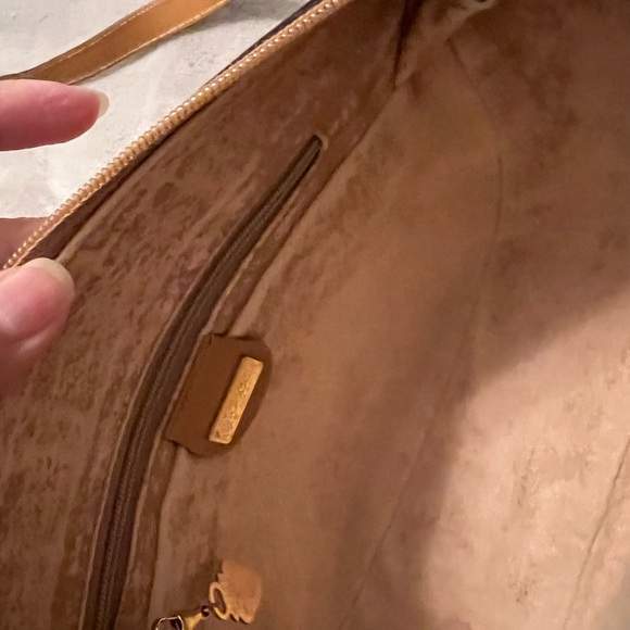 Gucci Sherry Line Shoulder Bag - Picture 12 of 17